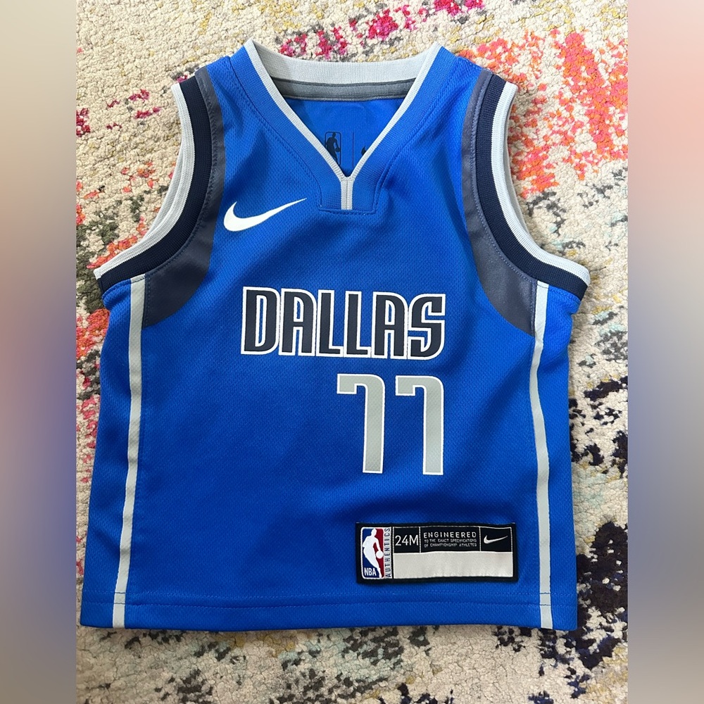 Luca Doncic 24M NBA Store Nike Jersey